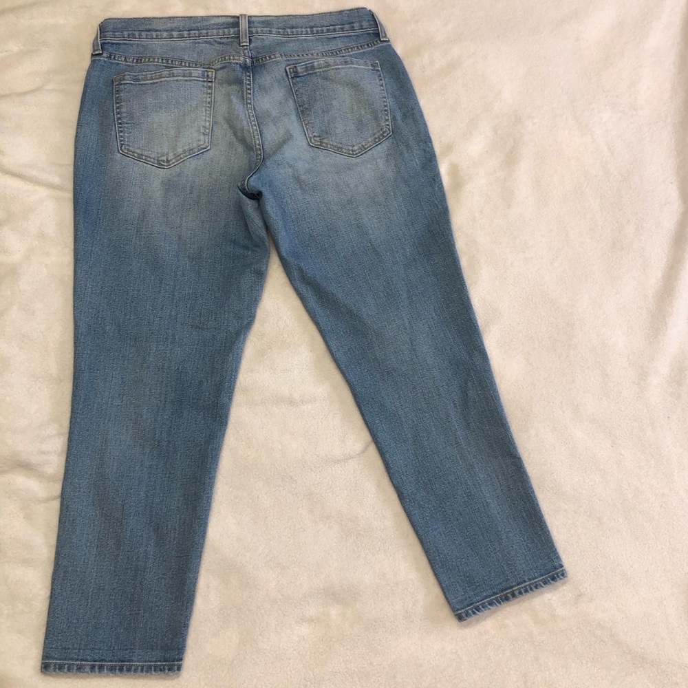 Old Navy GUC Medium Wash Denim The LE Boyfriend Cropped Jeans size 12 - Picture 8 of 9